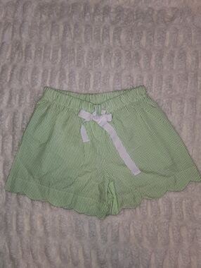 Ellie-O Scallop-Hem High Waist Lounge Shorts in Light Green Stripe